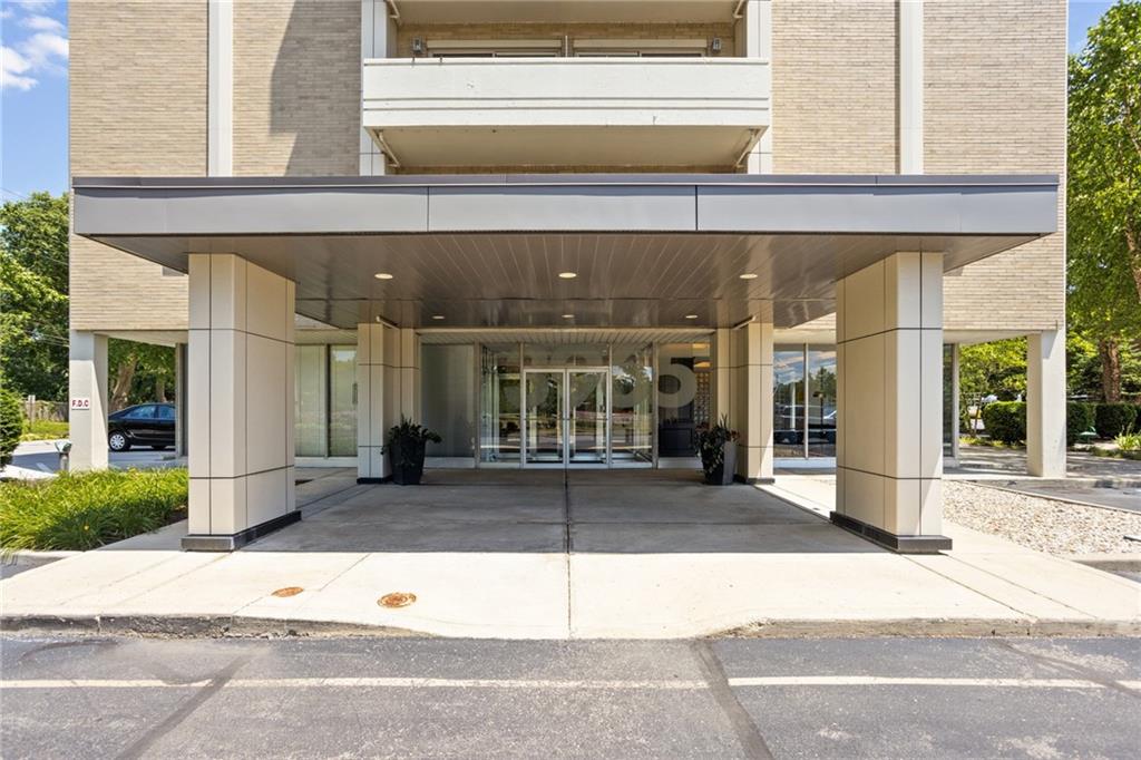 3965 North Meridian Street, Unit 4J Indianapolis, IN 46208 - Photo 2 of 42