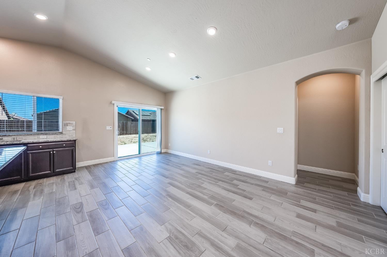684 Strada Street Lemoore, CA 93245 - Photo 13 of 45 Gallery Image 13