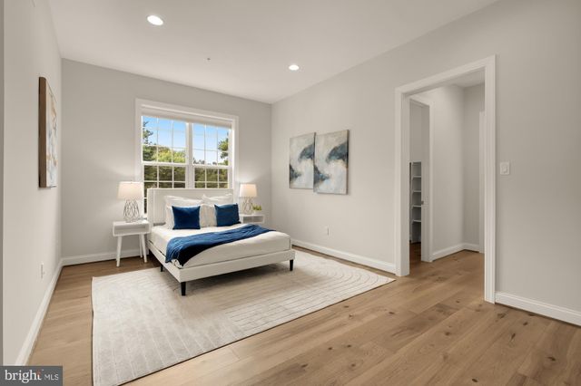 $2,195,000 | 12918 Briar Crk Court, Gaithersburg, MD 20878