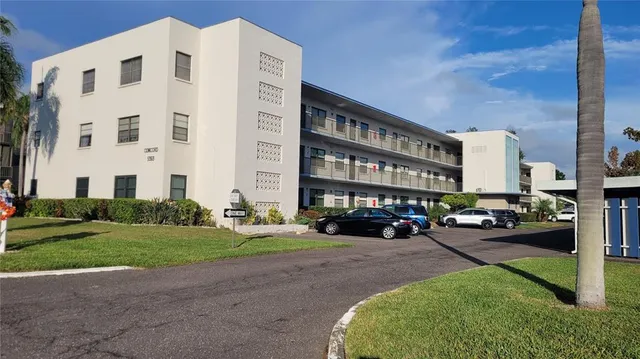$115,000 | 5969 Terrace Park Drive North, Unit 305, St. Petersburg, FL 33709