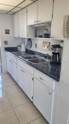 $115,000 | 5969 Terrace Park Drive North, Unit 305, St. Petersburg, FL 33709