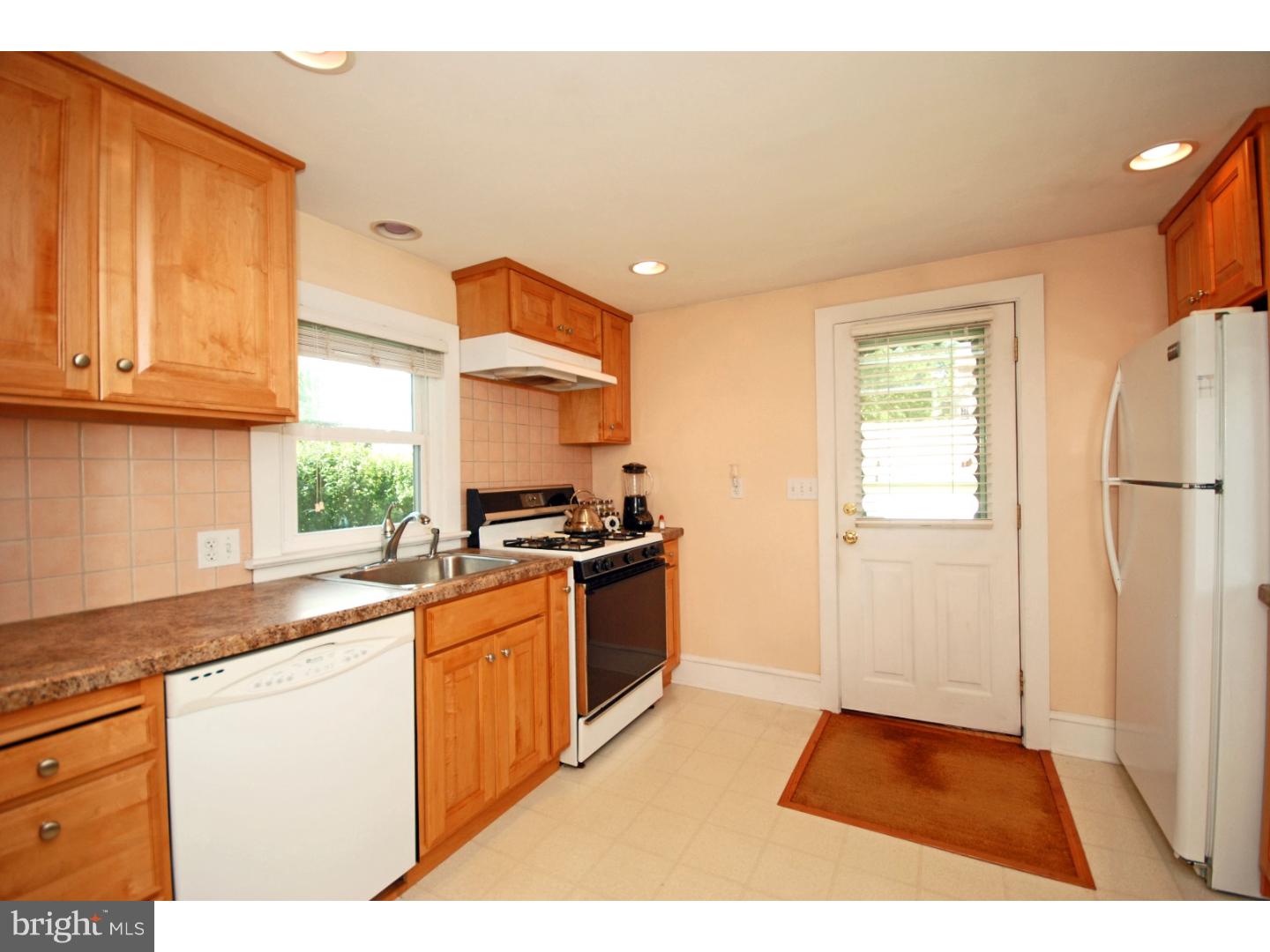 1355 Lawrenceville Road Lawrence Township, NJ 08648 - Photo 5 of 16 Gallery Image 5