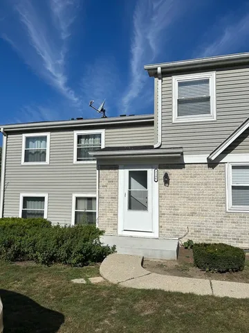 $264,500 | 2186 North Oakbrook Circle, Unit 2186, Palatine, IL 60074