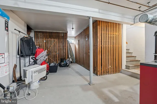 front view of house with a yard