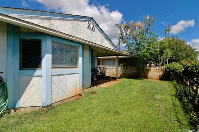 a sign that is sitting in the garden