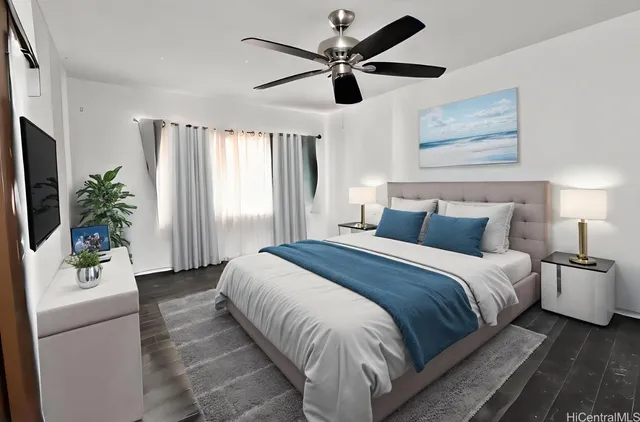 a view of a back yard of the house