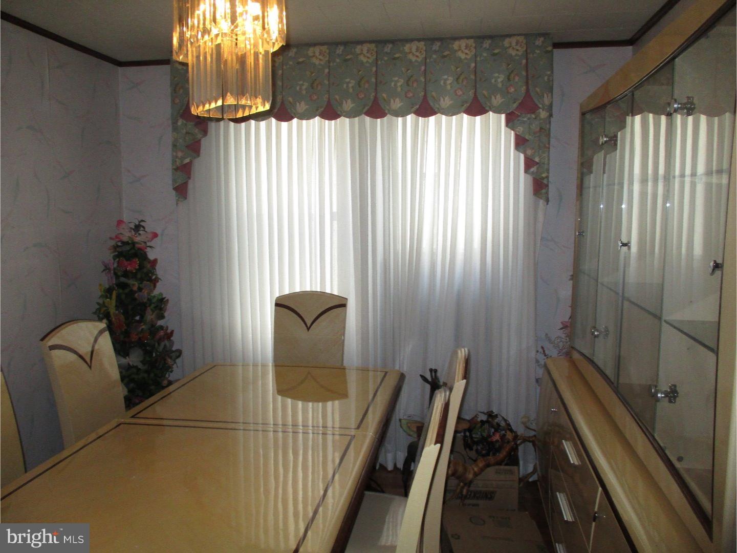 530 Laurel Road Yeadon, PA 19050 - Photo 12 of 25 Dining Room