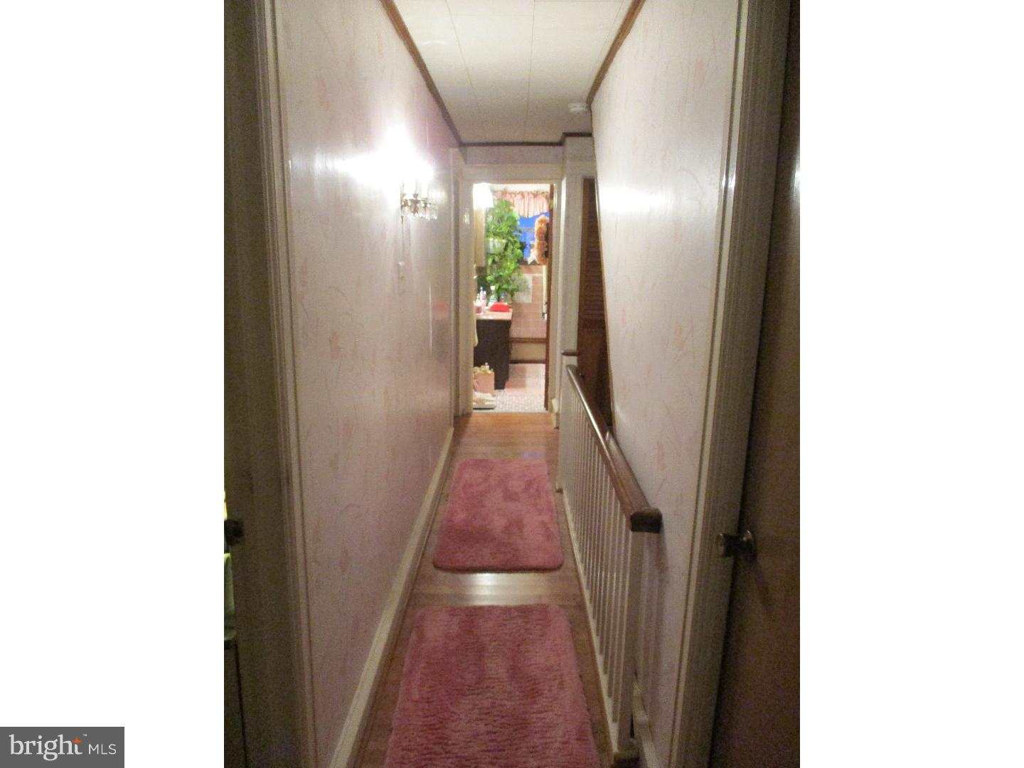 530 Laurel Road Yeadon, PA 19050 - Photo 20 of 25 Hallway