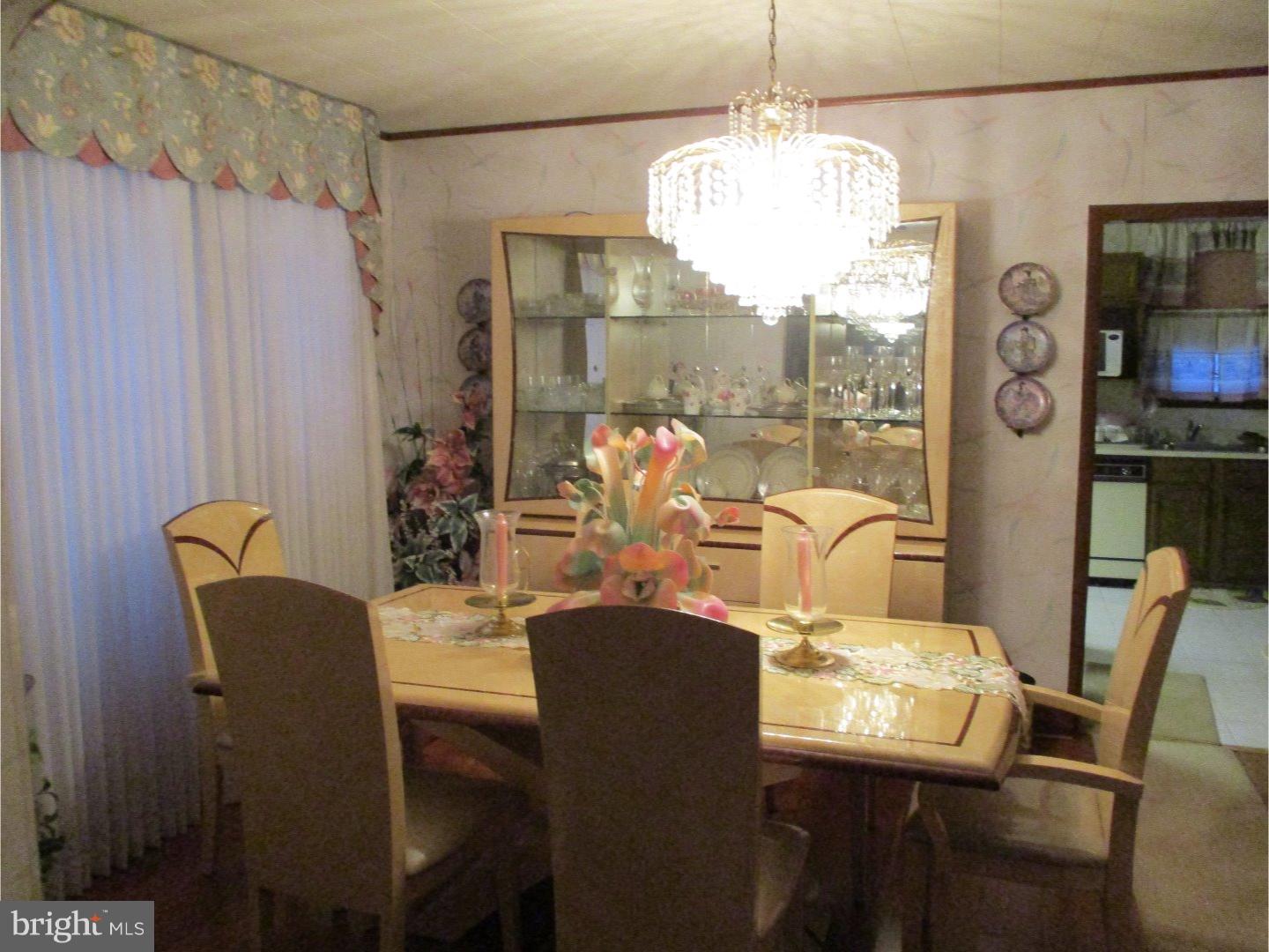 530 Laurel Road Yeadon, PA 19050 - Photo 10 of 25 Dining Room