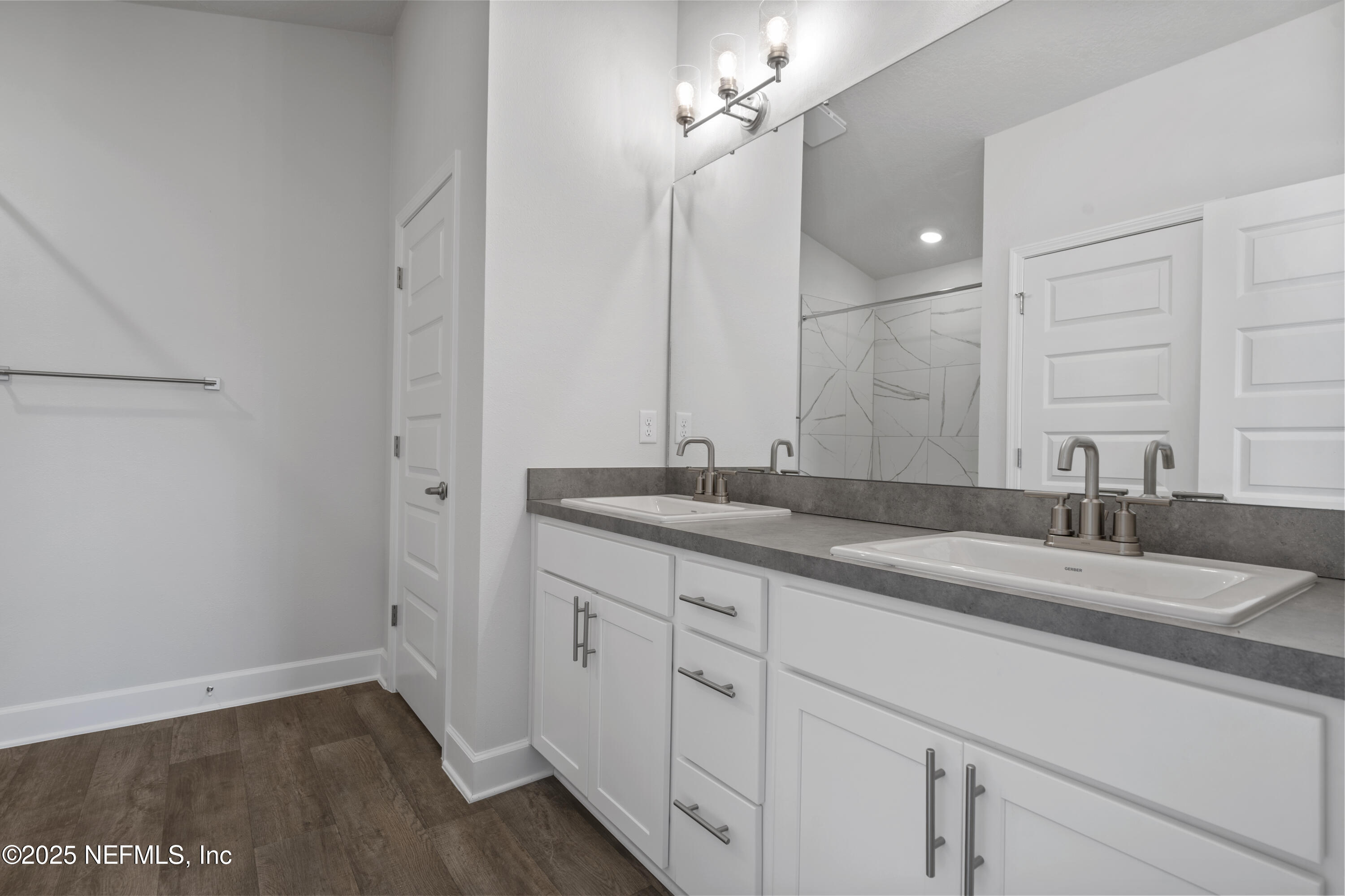 8390 Helmsley Boulevard Jacksonville, FL 32219 - Photo 18 of 24 Master Bath