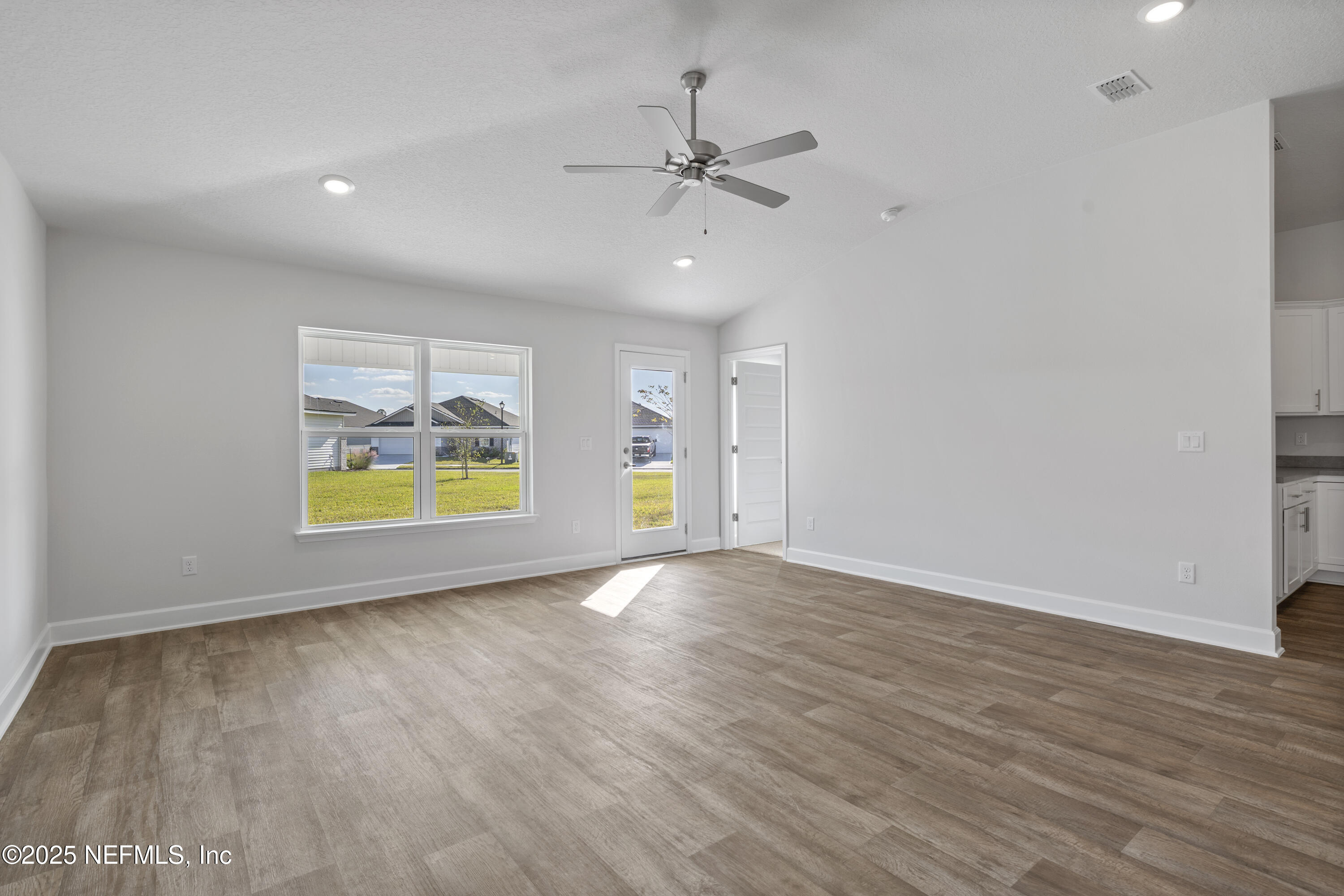 8390 Helmsley Boulevard Jacksonville, FL 32219 - Photo 10 of 24 greatroom