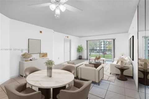 $199,000 | 550 Southwest 137th Avenue, Unit 208L, Pembroke Pines, FL 33027