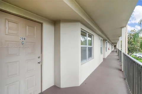 $205,000 | 550 Southwest 137th Avenue, Unit 208L, Pembroke Pines, FL 33027