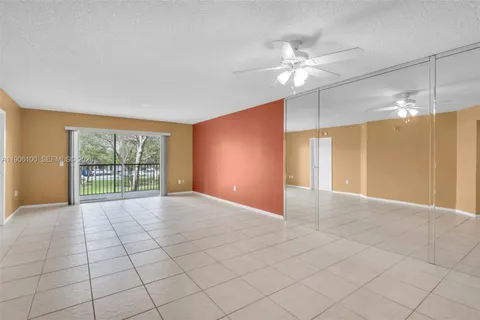 $199,000 | 550 Southwest 137th Avenue, Unit 208L, Pembroke Pines, FL 33027
