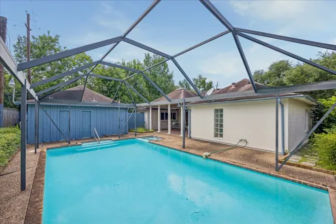 $1,595,000 | 802 Old Lake Road, Houston, TX 77057