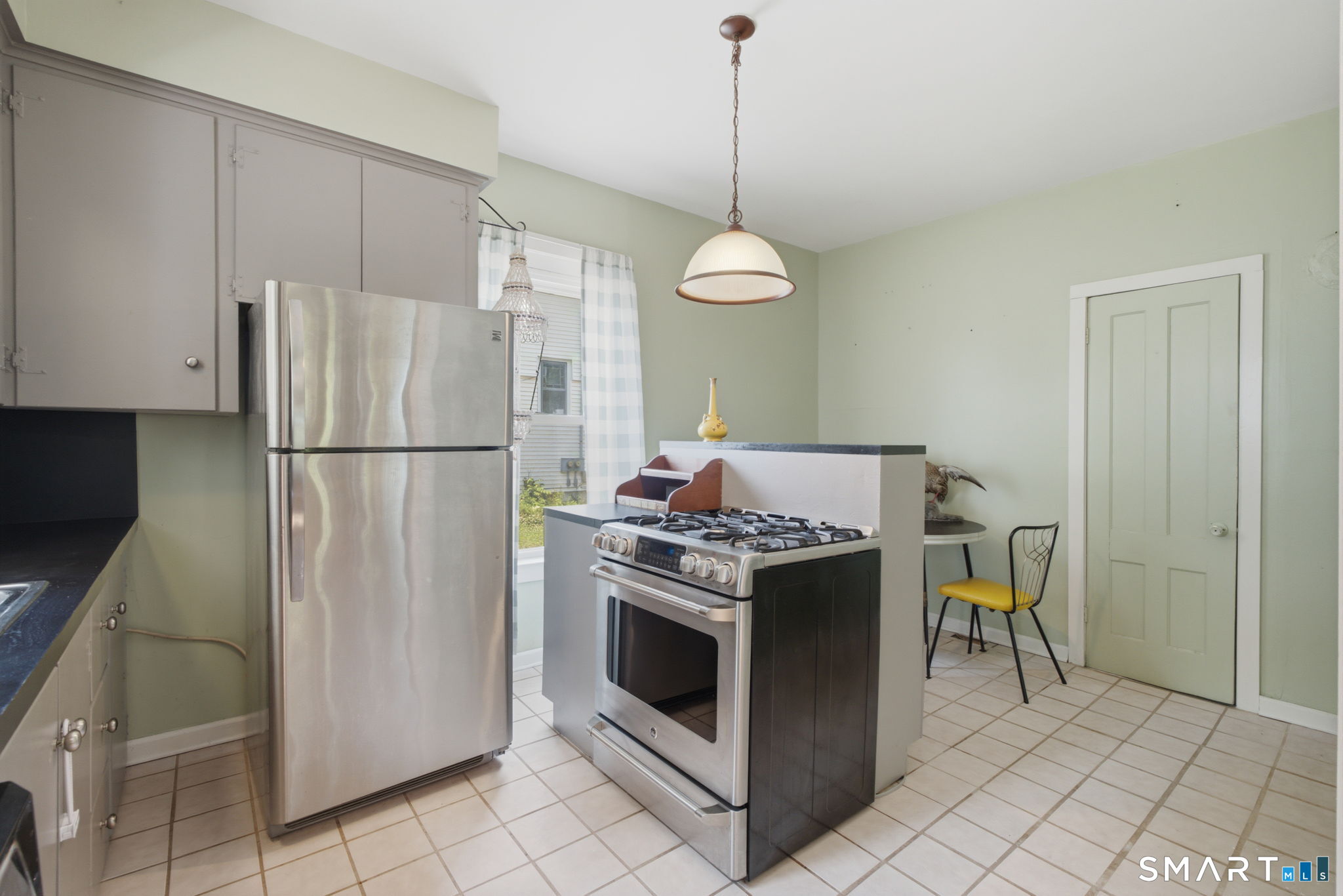 24 Summit Street Meriden, CT 06450 - Photo 17 of 30