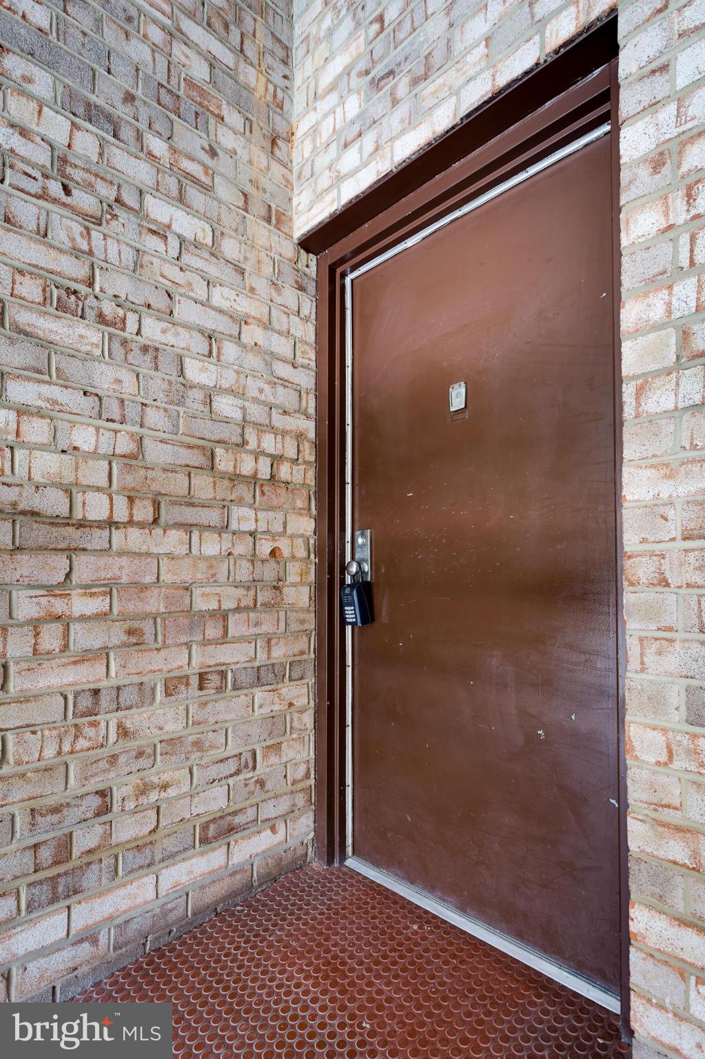 2257 Castle Rock Square, Unit 21C Reston, VA 20191 - Photo 2 of 27 Exterior (Front)