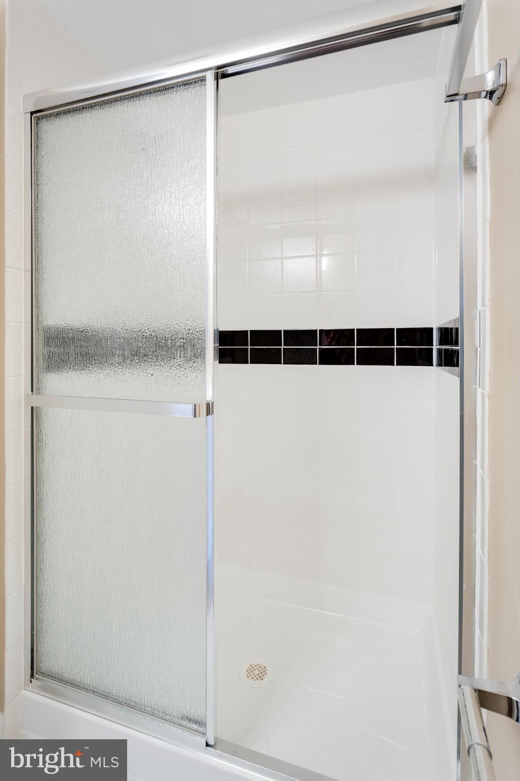 2257 Castle Rock Square, Unit 21C Reston, VA 20191 - Photo 21 of 27 Bath (Master)
