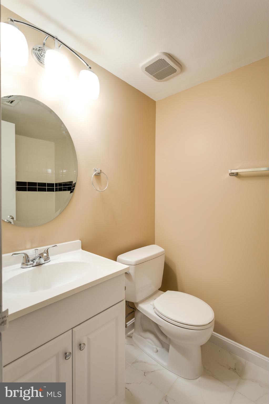 2257 Castle Rock Square, Unit 21C Reston, VA 20191 - Photo 23 of 27 Bath