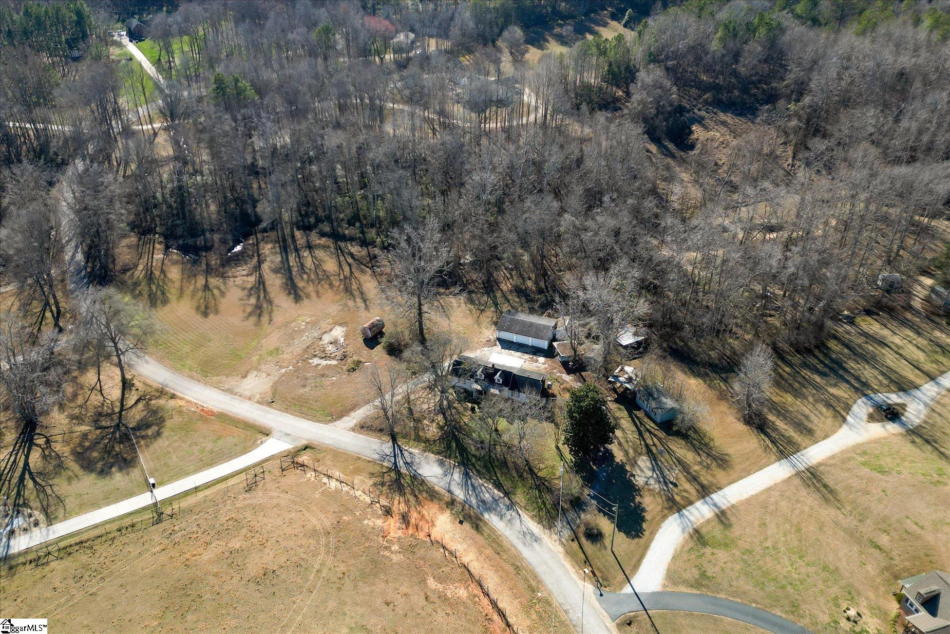 581 Flynn Road Greer, SC 29651 - Photo 2 of 25