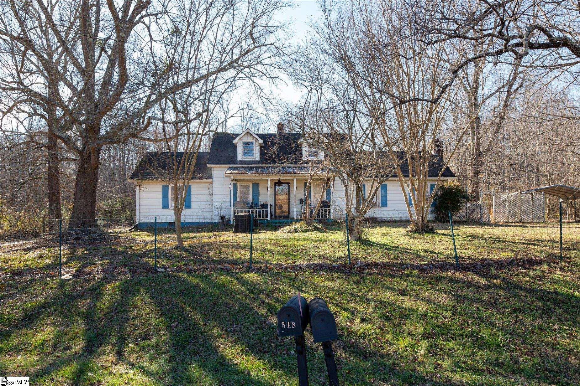 581 Flynn Road Greer, SC 29651 - Photo 3 of 25