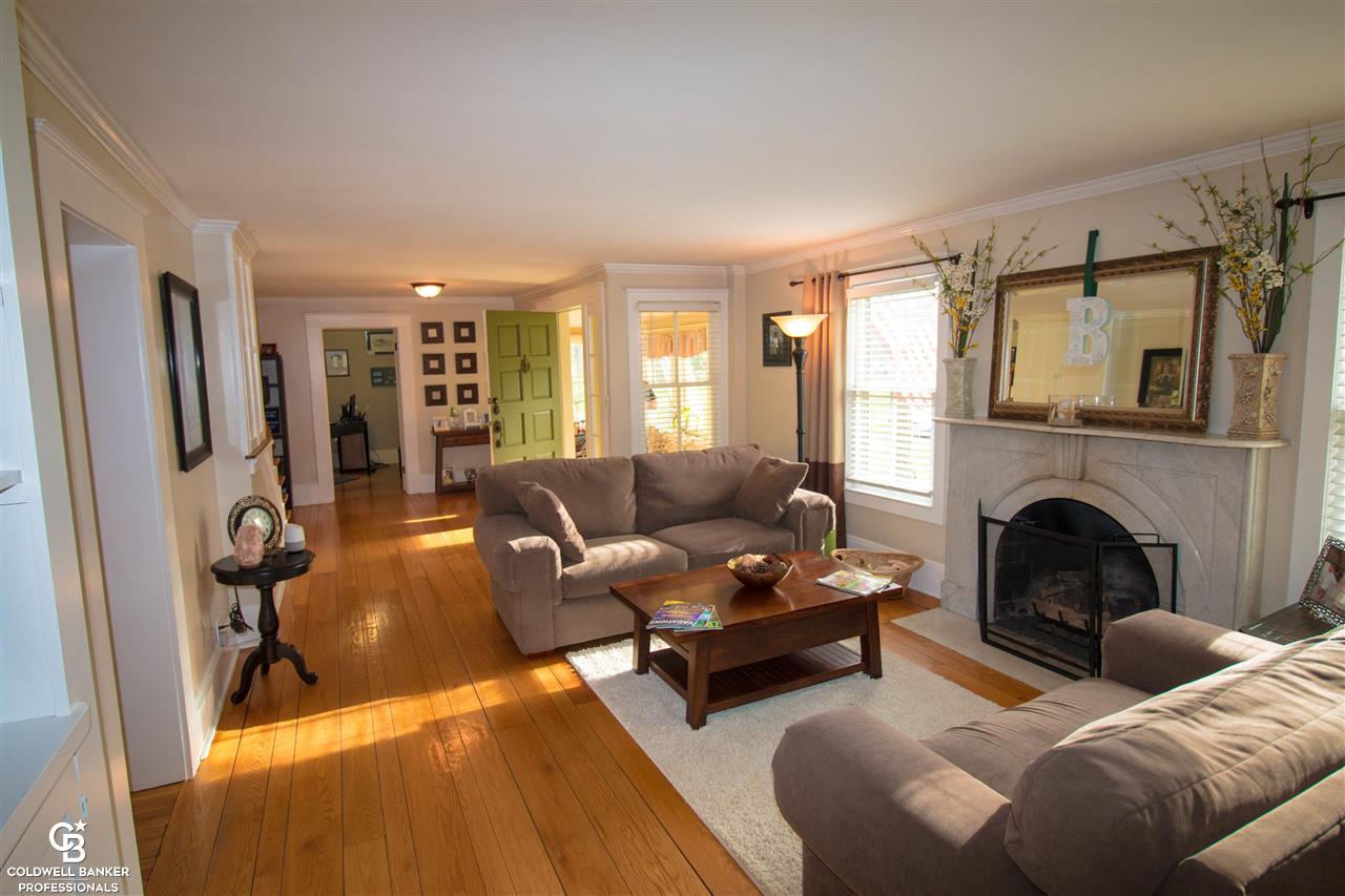 354 North Bailey Street Romeo, MI 48065 - Photo 8 of 69 31318181-7.JPG