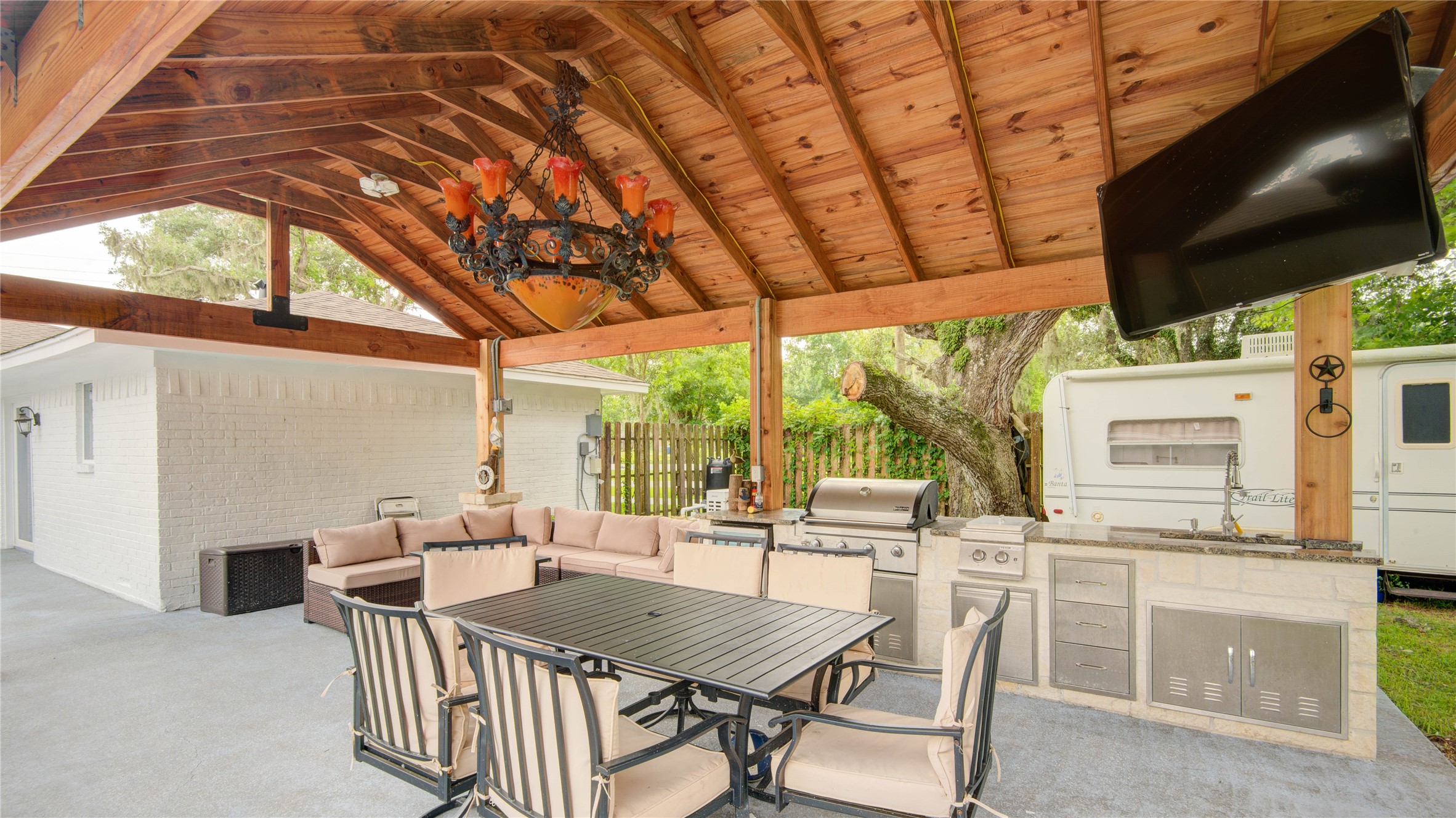 623 County Road 687 Angleton, TX 77515 - Photo 35 of 39