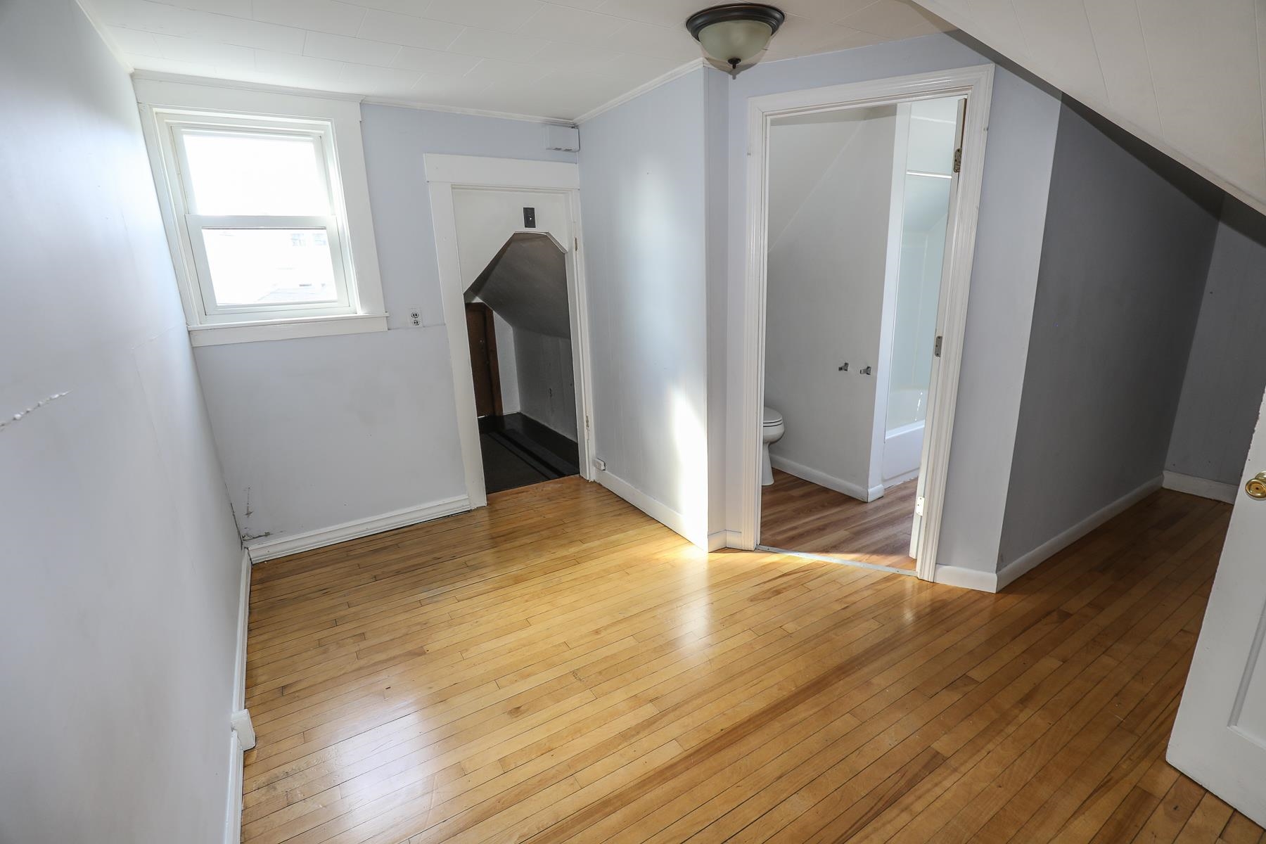 27 Blodget Street Manchester, NH 03104 - Photo 18 of 60