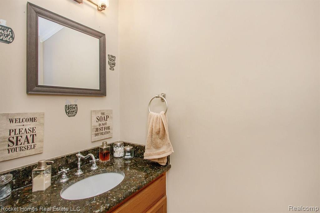 21630 Rosedale Street St. Clair Shores, MI 48080 - Photo 12 of 28