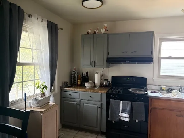 $575,000 | 625-627 Westmoreland Drive, Vernon Hills, IL 60061