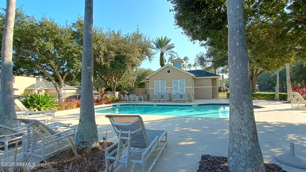 $1,895 | 1655 The Greens Way, Unit 2211, Jacksonville Beach, FL 32250