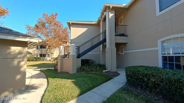 $1,895 | 1655 The Greens Way, Unit 2211, Jacksonville Beach, FL 32250