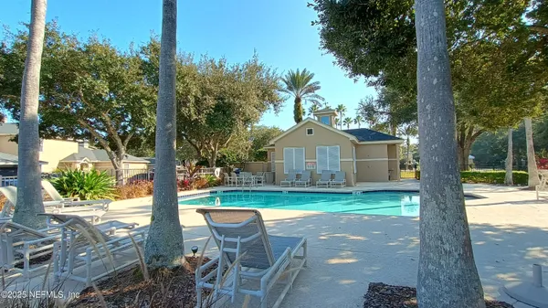 $1,895 | 1655 The Greens Way, Unit 2211, Jacksonville Beach, FL 32250