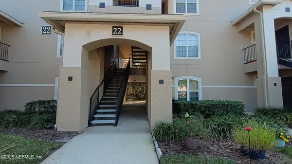 $1,895 | 1655 The Greens Way, Unit 2211, Jacksonville Beach, FL 32250