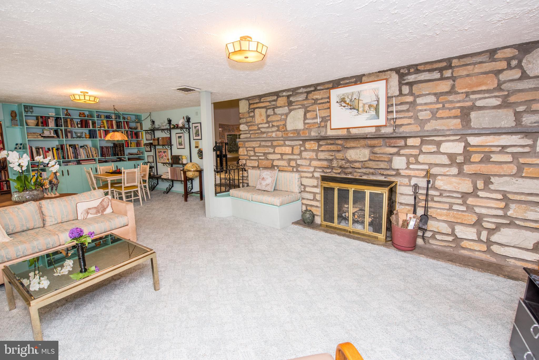 3505 Hale Road Huntingdon Valley, PA 19006 - Photo 14 of 34 Family Room