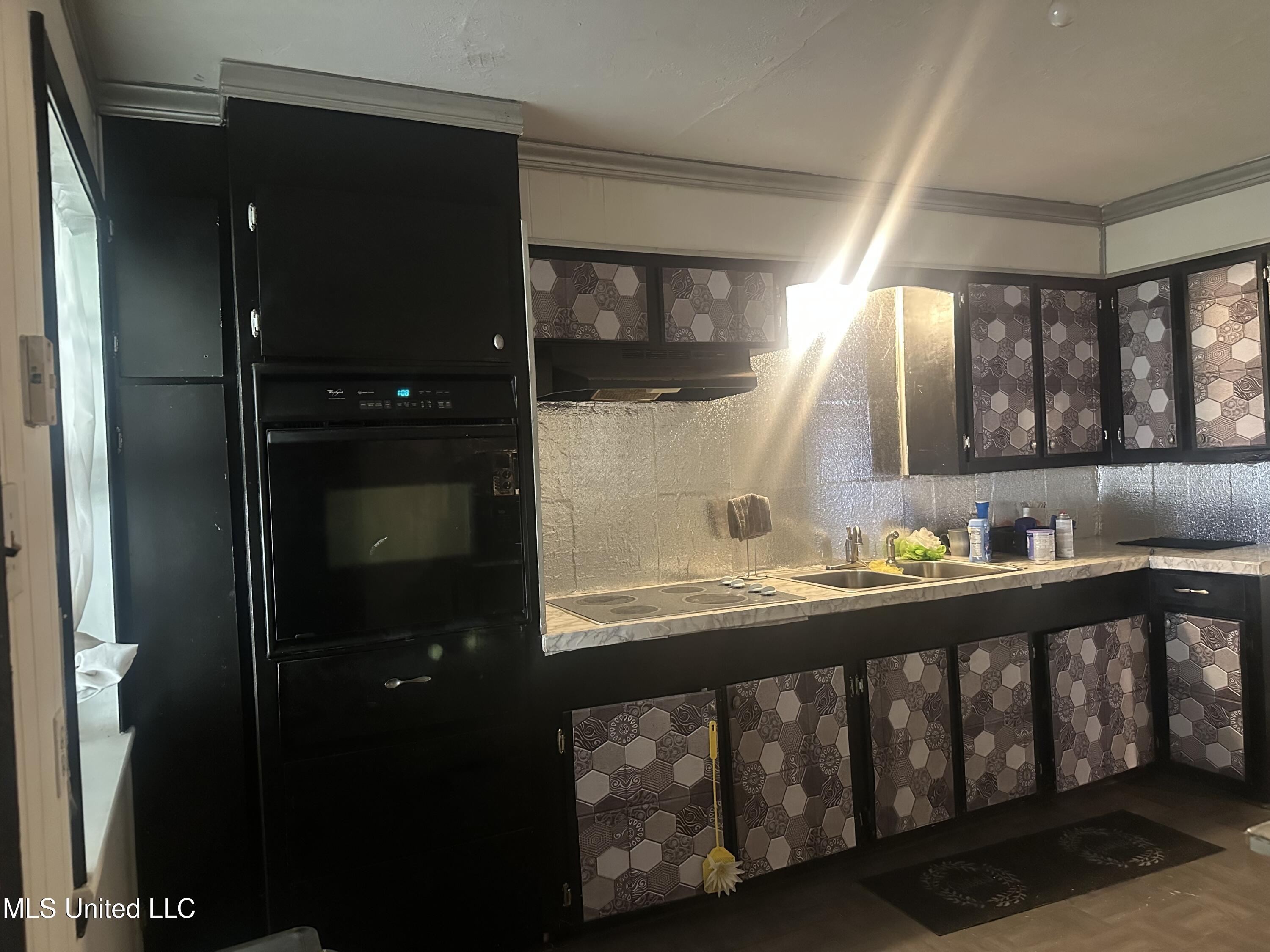 1166 Killarney Street Jackson, MS 39212 - Photo 21 of 51 IMG_5691