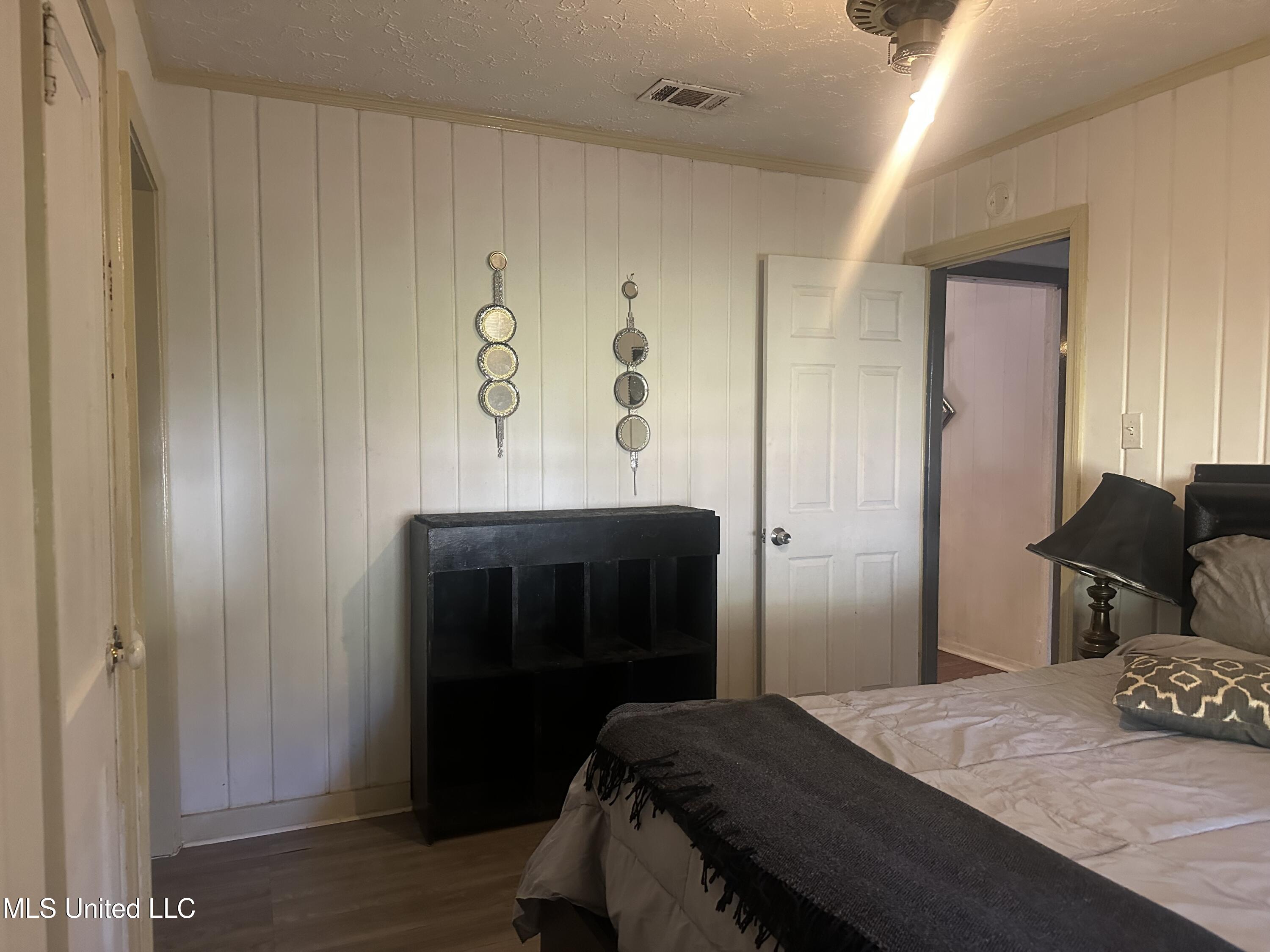 1166 Killarney Street Jackson, MS 39212 - Photo 31 of 51 IMG_5677