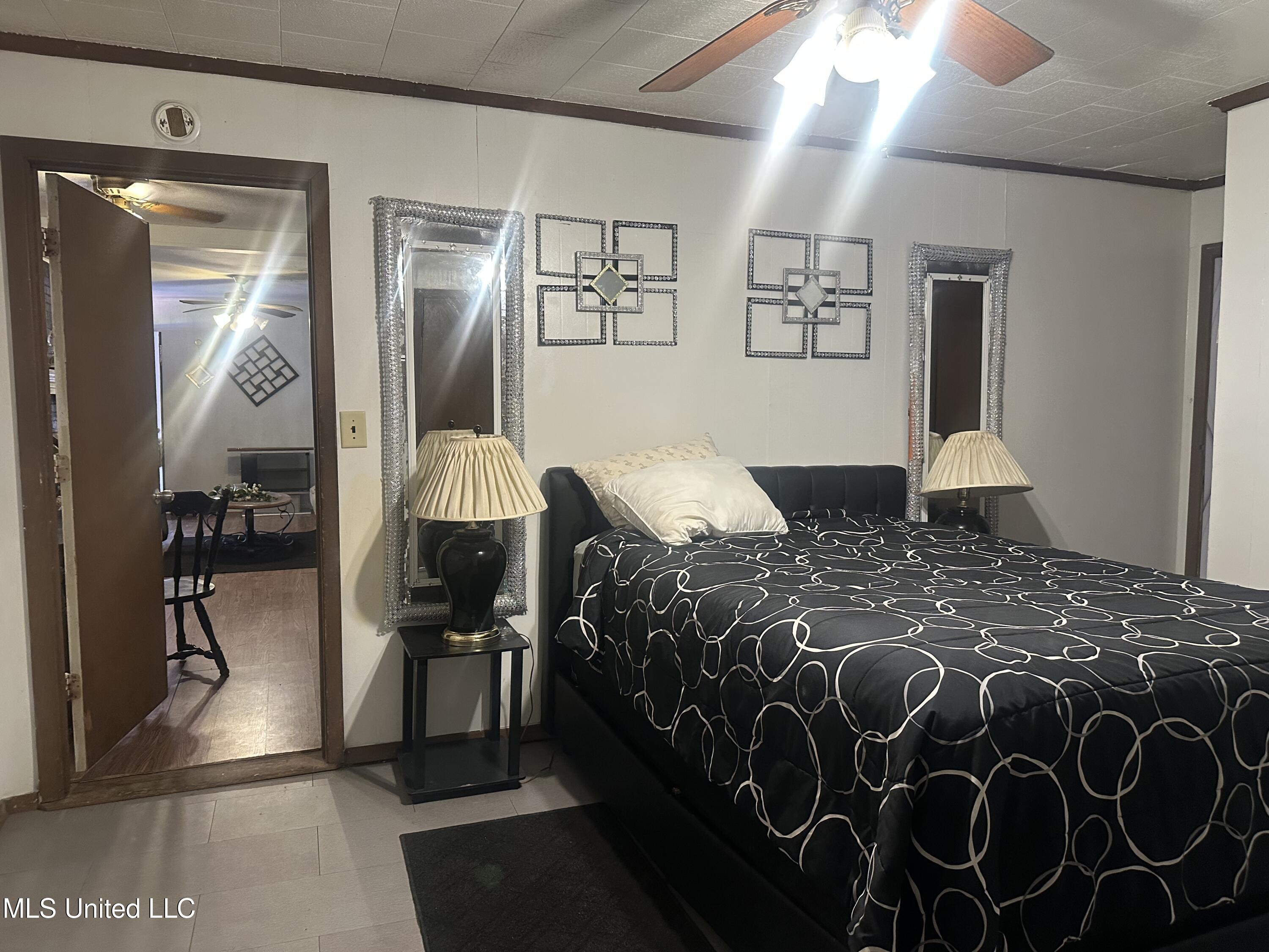 1166 Killarney Street Jackson, MS 39212 - Photo 35 of 51 IMG_5710