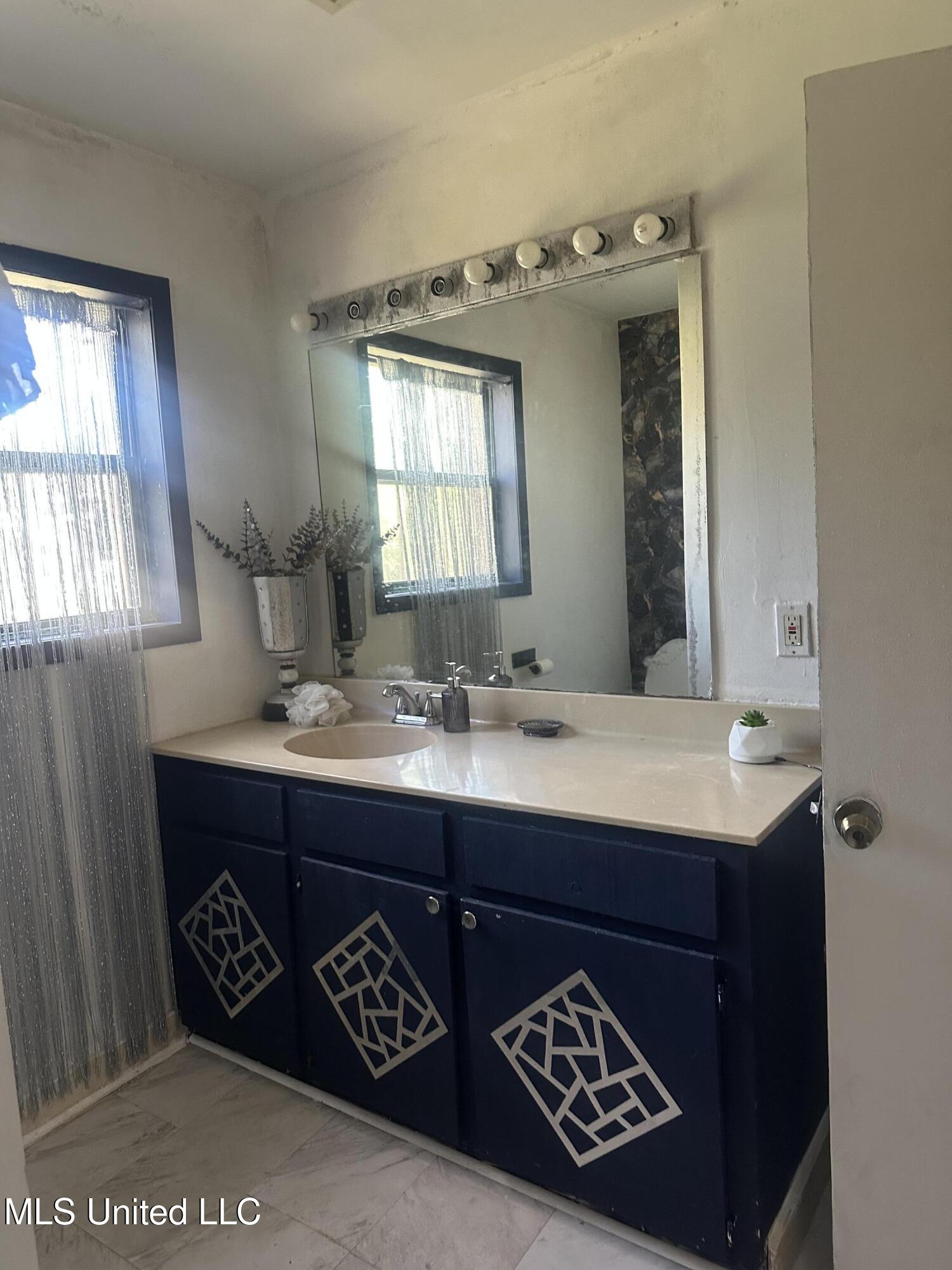 1166 Killarney Street Jackson, MS 39212 - Photo 46 of 51 IMG_5662