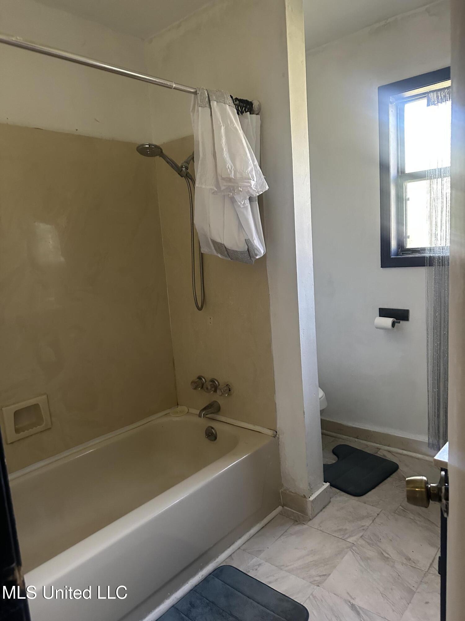 1166 Killarney Street Jackson, MS 39212 - Photo 47 of 51 IMG_5668