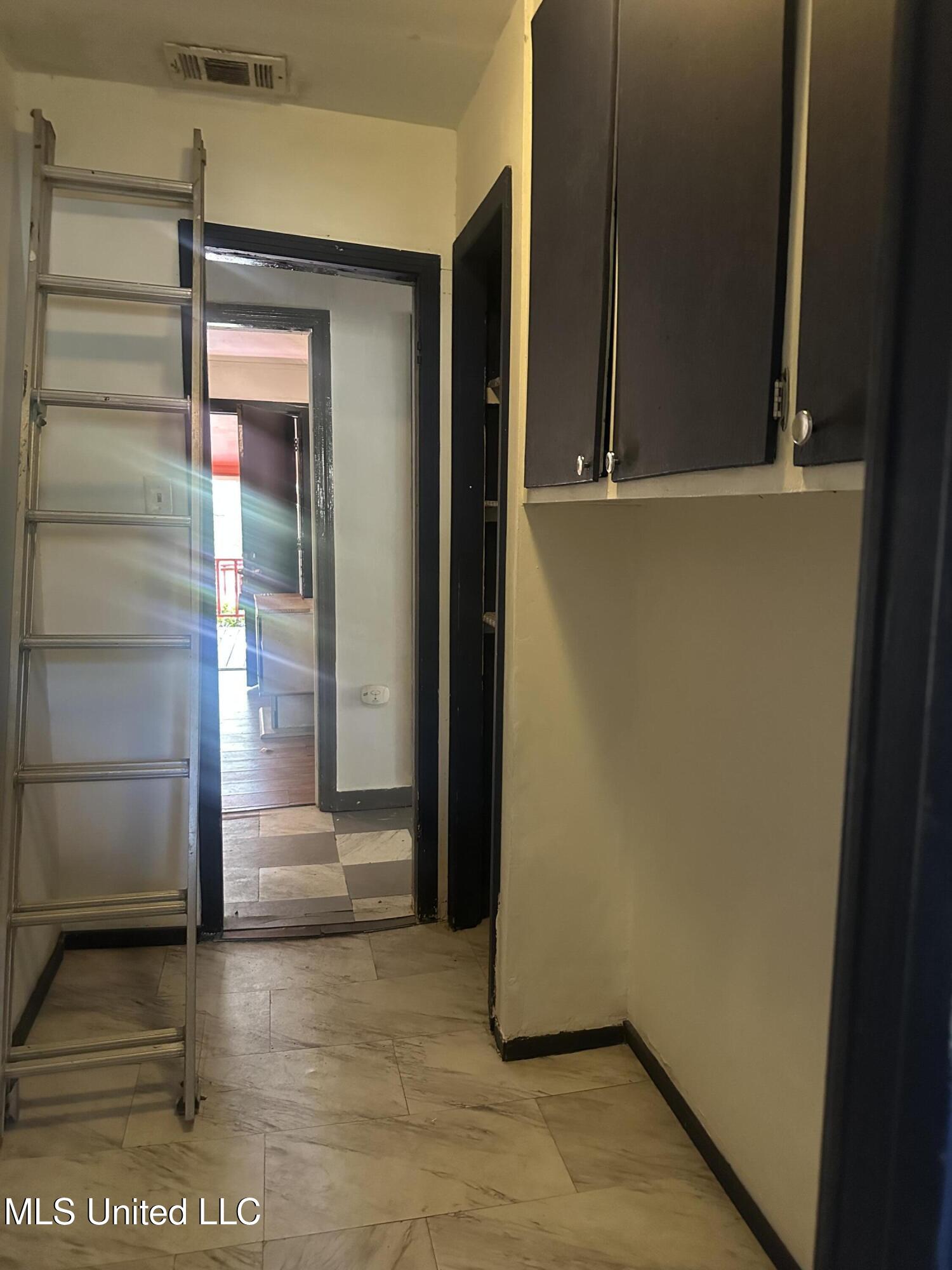 1166 Killarney Street Jackson, MS 39212 - Photo 48 of 51 IMG_5671