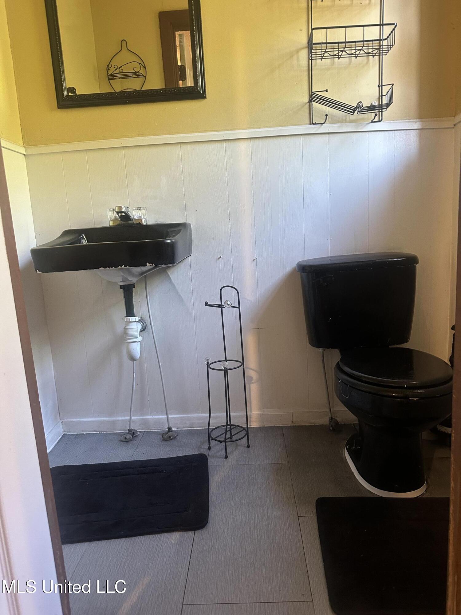 1166 Killarney Street Jackson, MS 39212 - Photo 51 of 51 IMG_5718