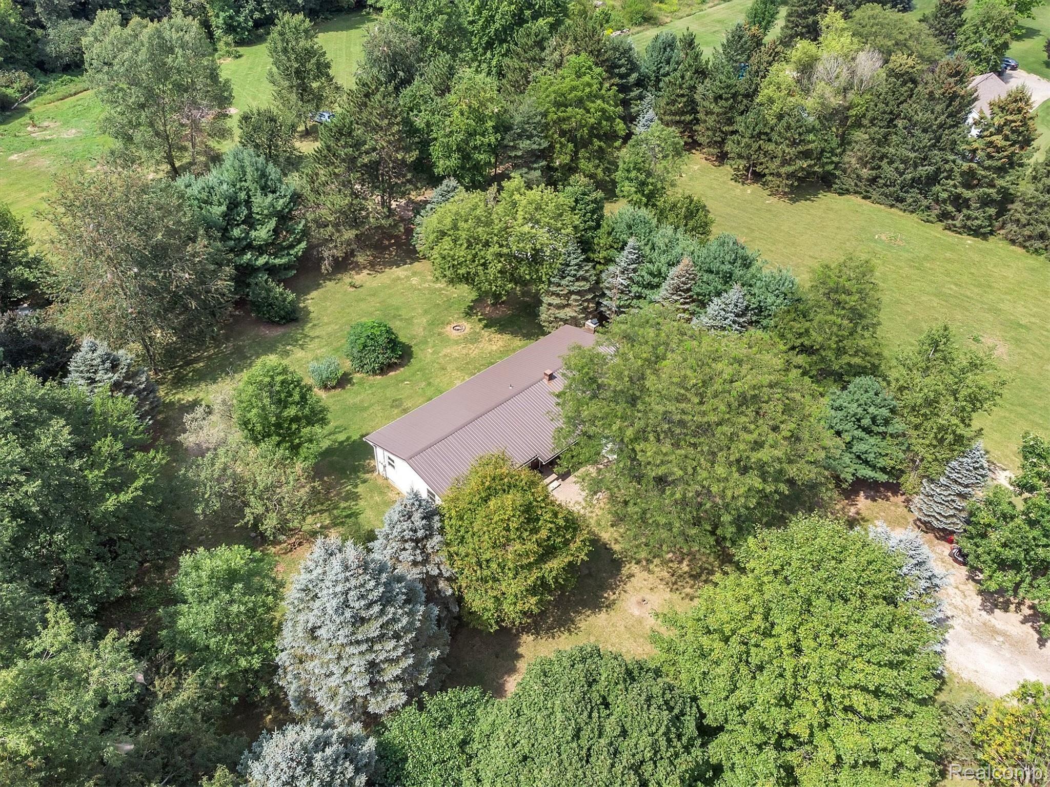 535 North Nicholson Road Fowlerville, MI 48836 - Photo 61 of 68 58-535 Nicolson-Windowstill Real Estate Photography-4.jpg