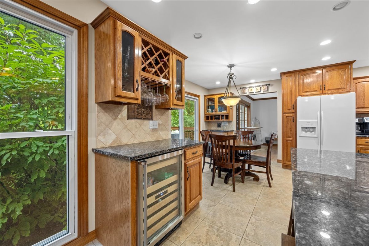 313 Carriage Hill Road Naperville, IL 60565 - Photo 13 of 32 Gallery Image 13