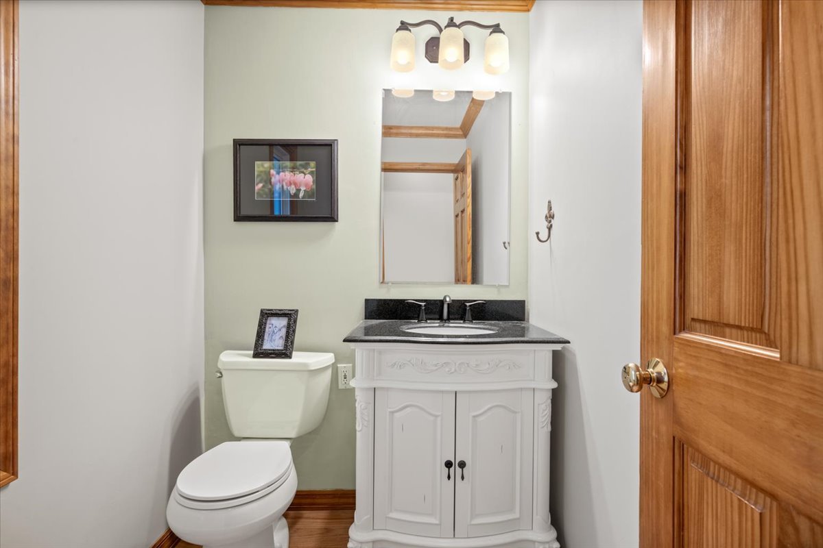 313 Carriage Hill Road Naperville, IL 60565 - Photo 14 of 32 Gallery Image 14