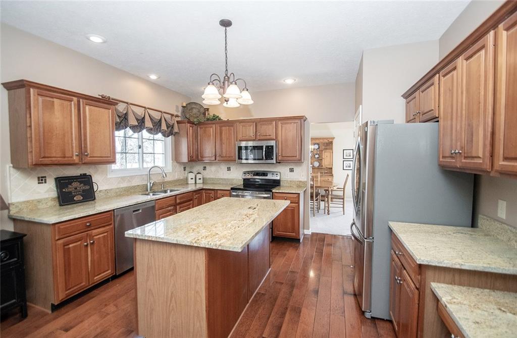11217 Reflection Point Drive Fishers, IN 46037 - Photo 22 of 48 Gallery Image 22
