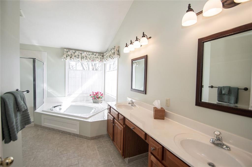 11217 Reflection Point Drive Fishers, IN 46037 - Photo 30 of 48 Gallery Image 30