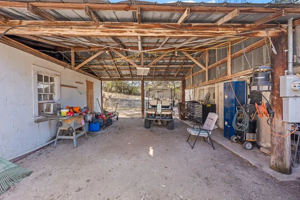 $189,500 | 208 Hillside Street, Junction, TX 76849