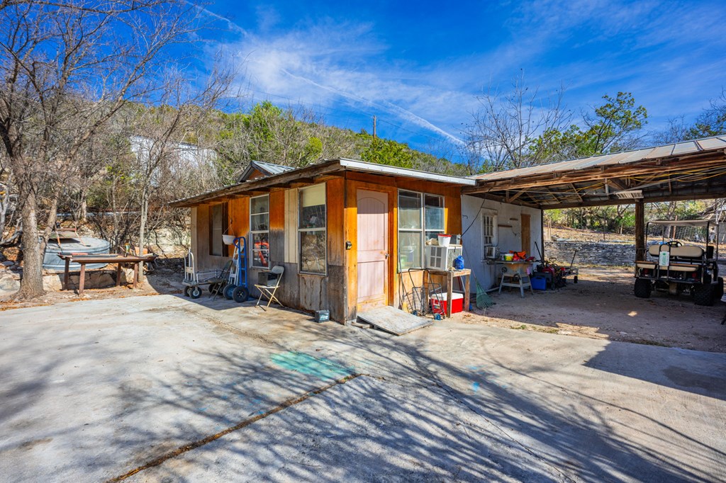 208 Hillside Street Junction, TX 76849 - Photo 17 of 29