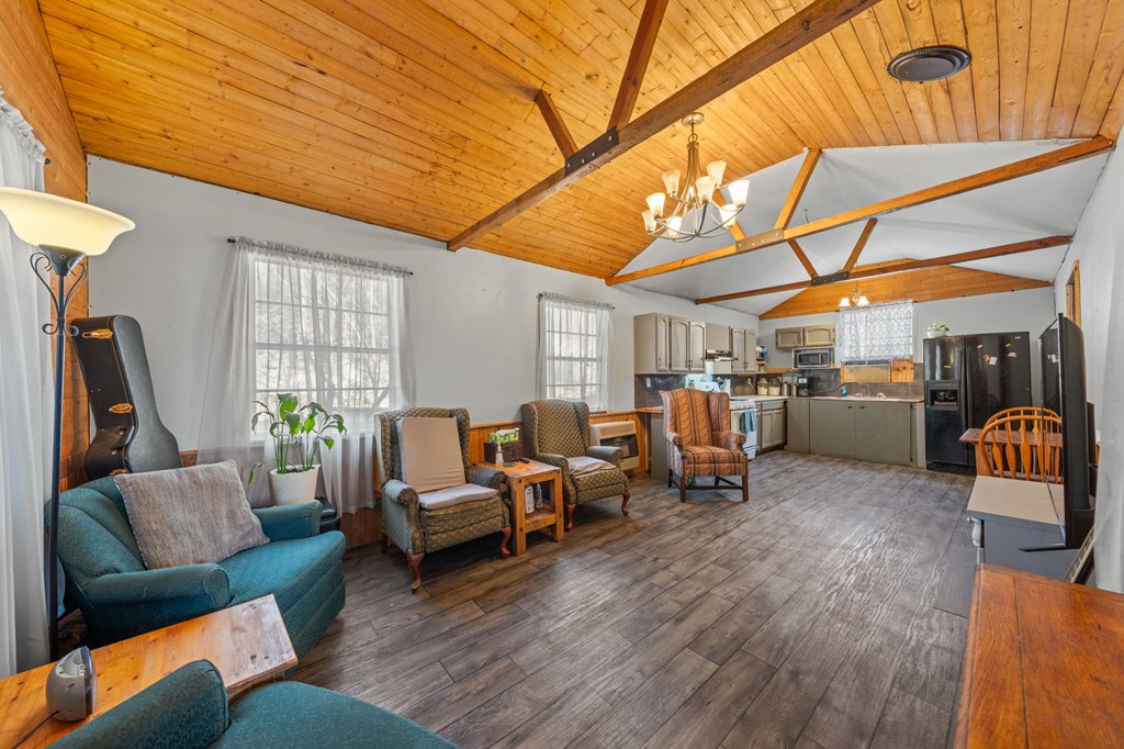 208 Hillside Street Junction, TX 76849 - Photo 18 of 29